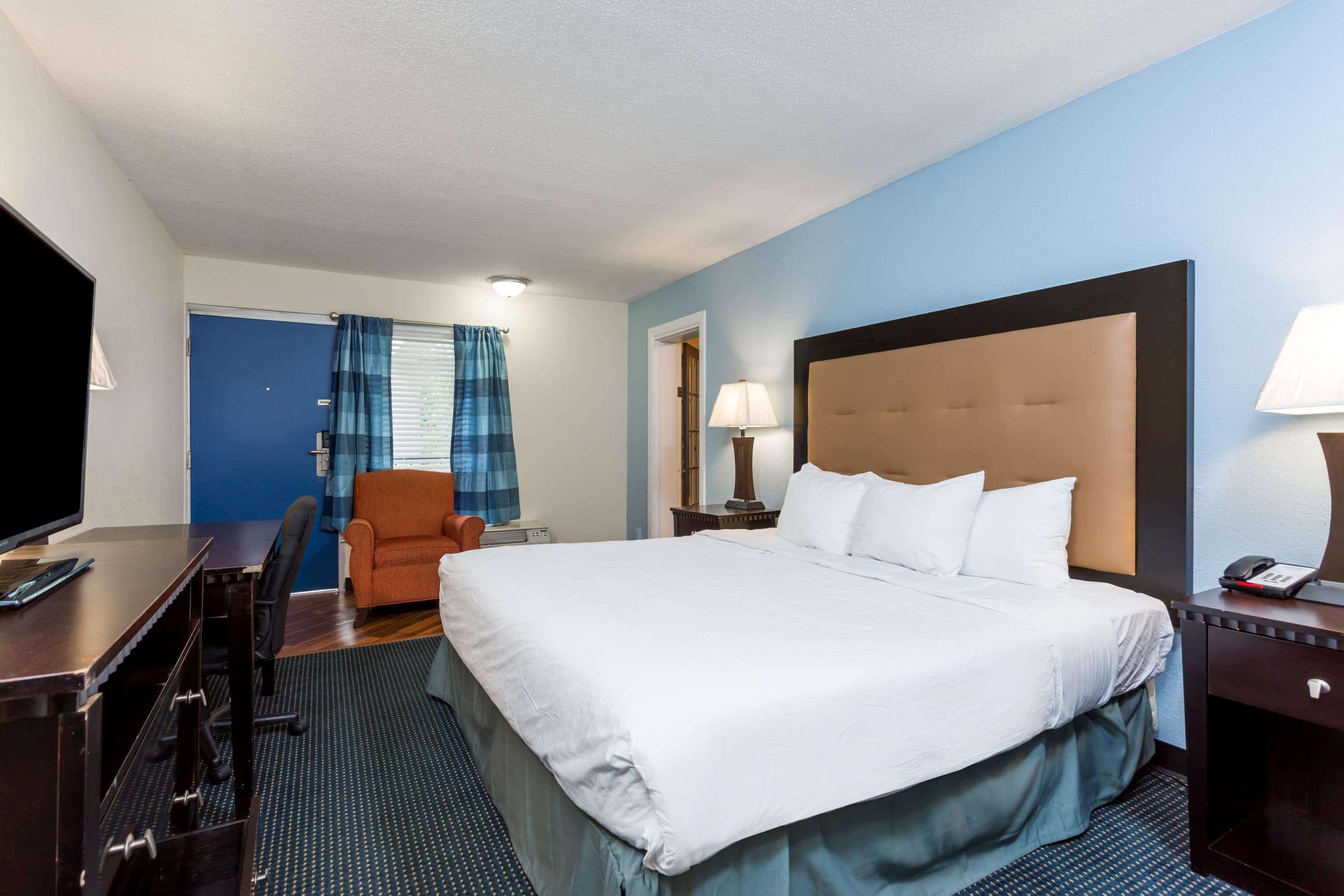 Days Inn Salisbury Dış mekan fotoğraf